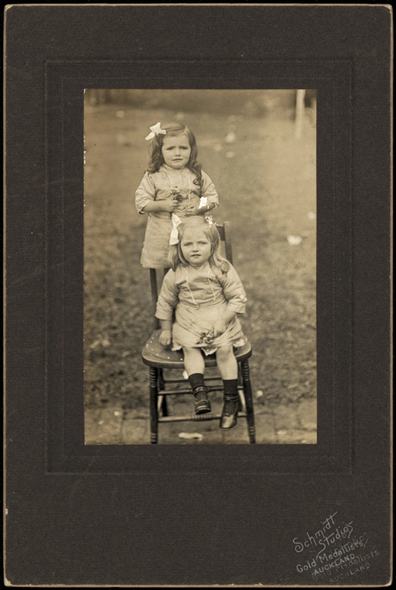 Image: The Schollum twins