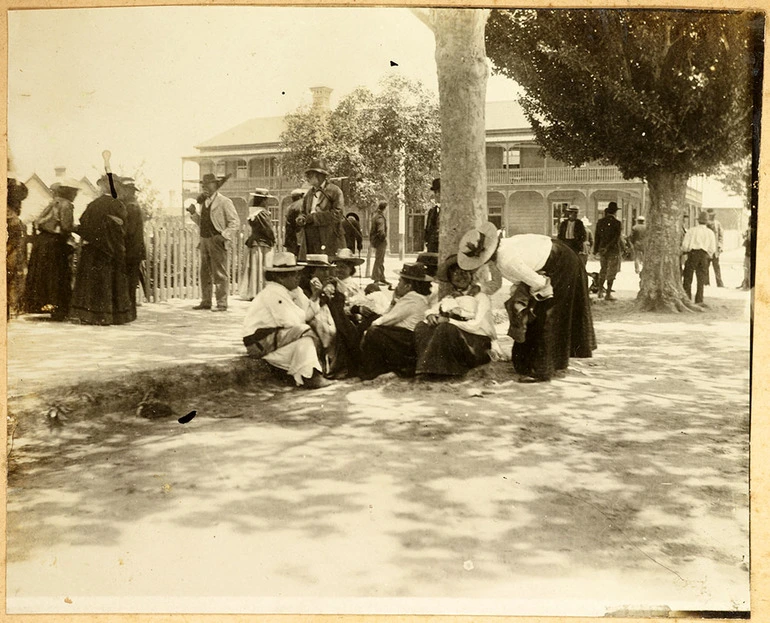 Image: Court House, Rotorua Maoris crowdto vote for Native M.P.