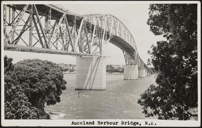 Image: Auckland Harbour Bridge, NZ