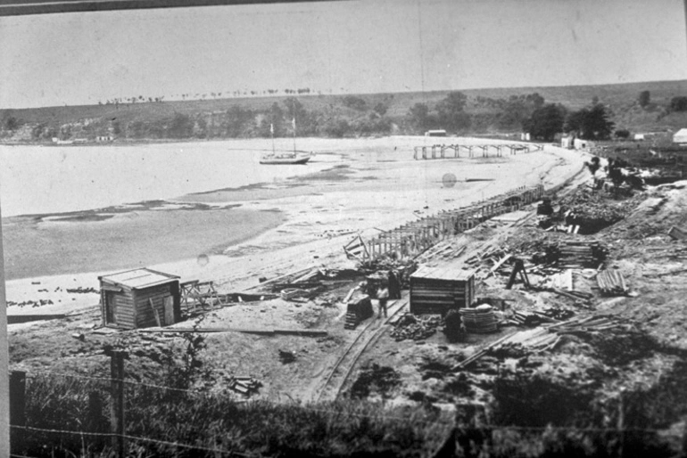 Image: Looking north east along Okahu Bay towards Takaparawha....