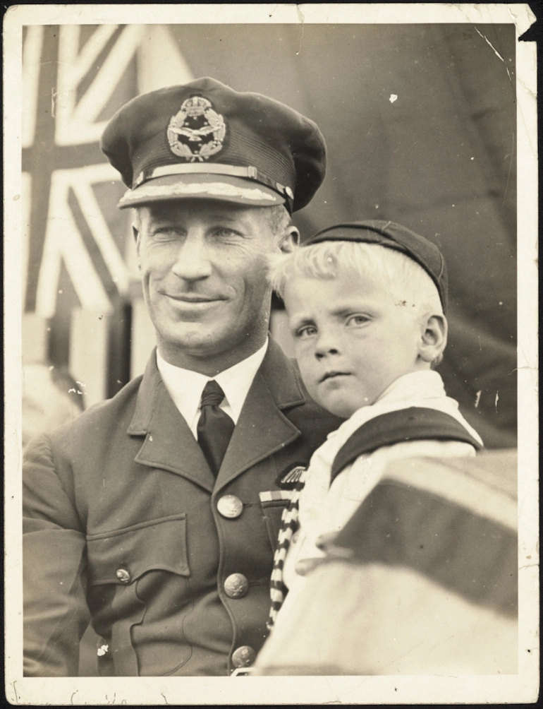 Image: Charles Kingsford Smith at Point Chevalier School