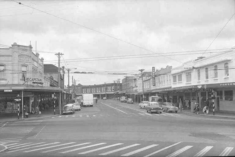 Image: Looking along Ponsonby Road from the Post Office showing (on....