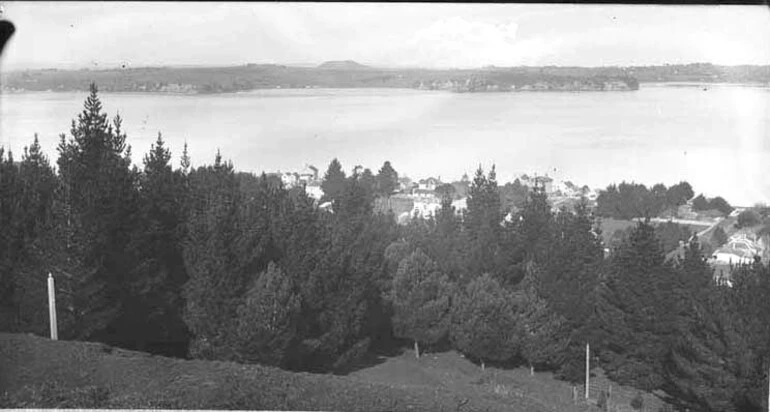 Image: Looking south east across Auckland Harbour...