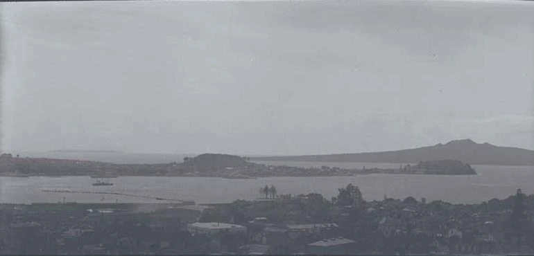 Image: Looking north from Auckland War Memorial...