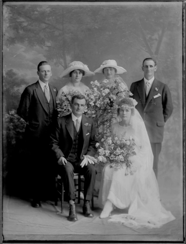 Image: portrait of the Cleland wedding group 1920
