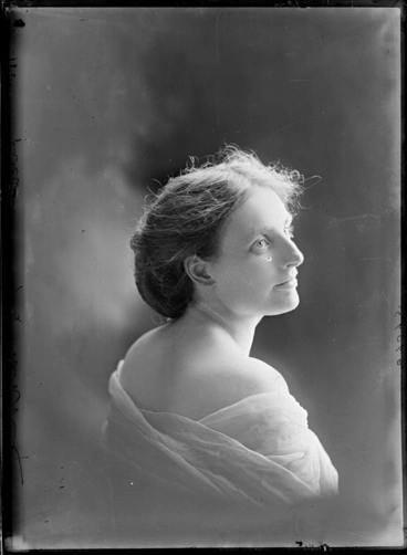 Image: Miss Evans 1912