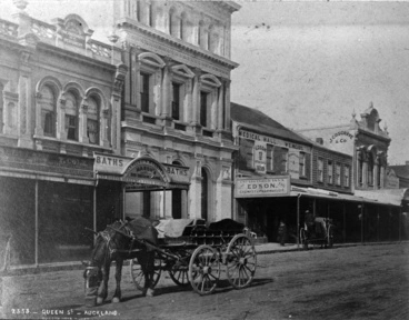 Showing Queen St, Auckland...1880s Image: Showing Queen St, Auckland...1880s