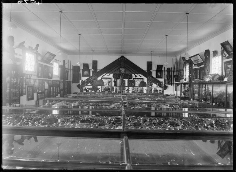 Image: Titirangi Treasure House...1938