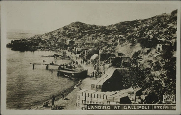 Image: Landing at Gallipoli Anzac 1915