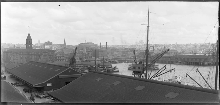 Image: Looking south west from Queens Wharf, 1921