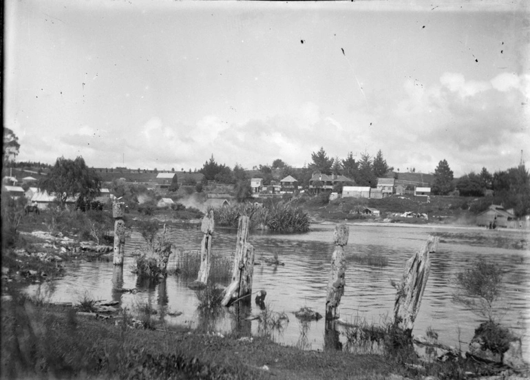 Image: The Sunken Pa at Ohimemutu March 1902