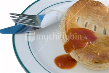 Image: Pie with tomato sauce