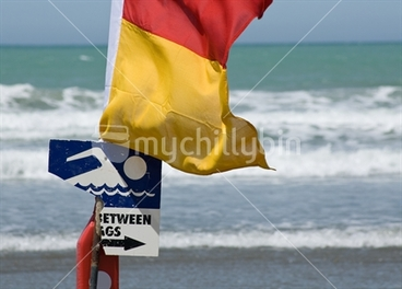 Image: Surf lifesaving Flag