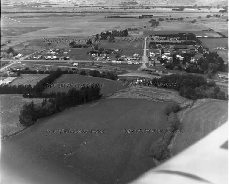 Image: Looking East over Culverden. Old Culverden Hote... (Han1-45/20)