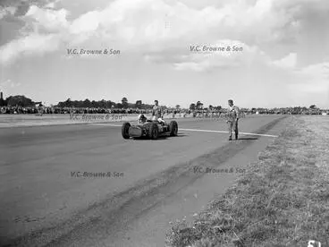 Ken Wharton, BRM -1954 (PB1501/12) Image: Ken Wharton, BRM -1954 (PB1501/12)