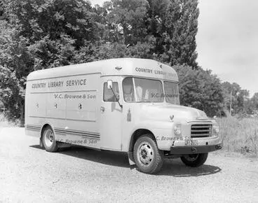 Image: Country Service Library Truck - (Bedford).jpg (PB2016/6)