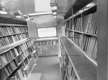 Image: Country Service Library Truck - interior.jpg (PB2016/12)