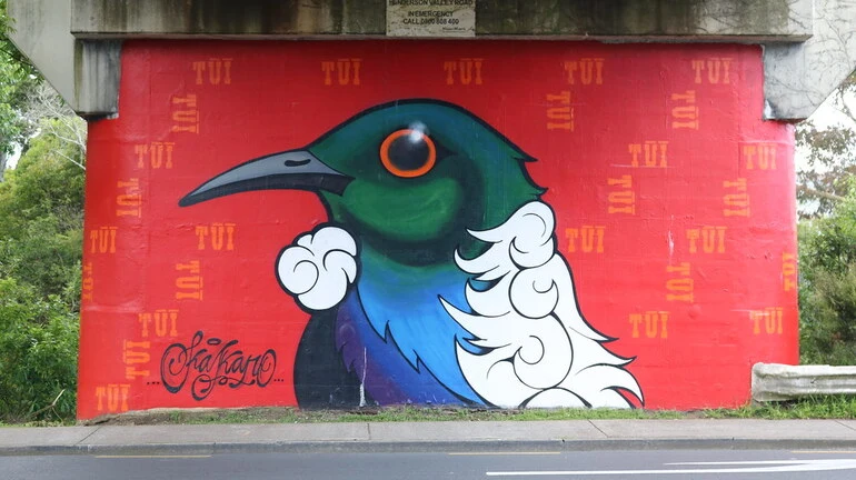 Image: "Tui"