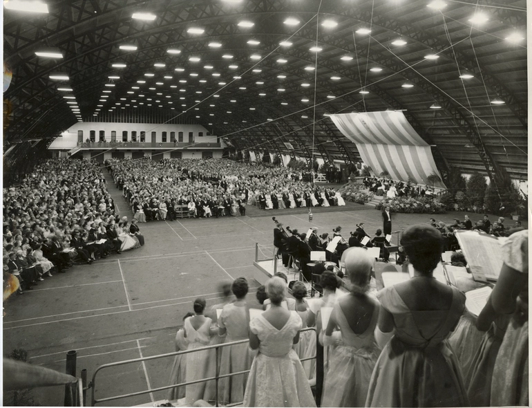 Image: Royal Tour 1963 Concert, King Edward Barracks