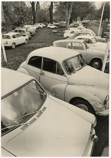 Casual parking, Hagley Park Image: Casual parking, Hagley Park