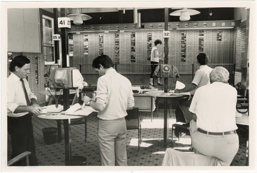 Stockbrokers at work Image: Stockbrokers at work
