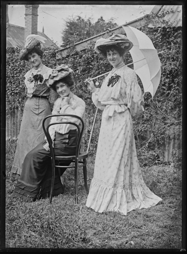 Image: Three women in a garden