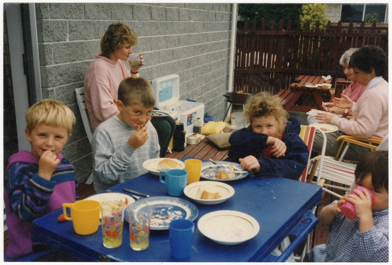 Image: Family barbeque