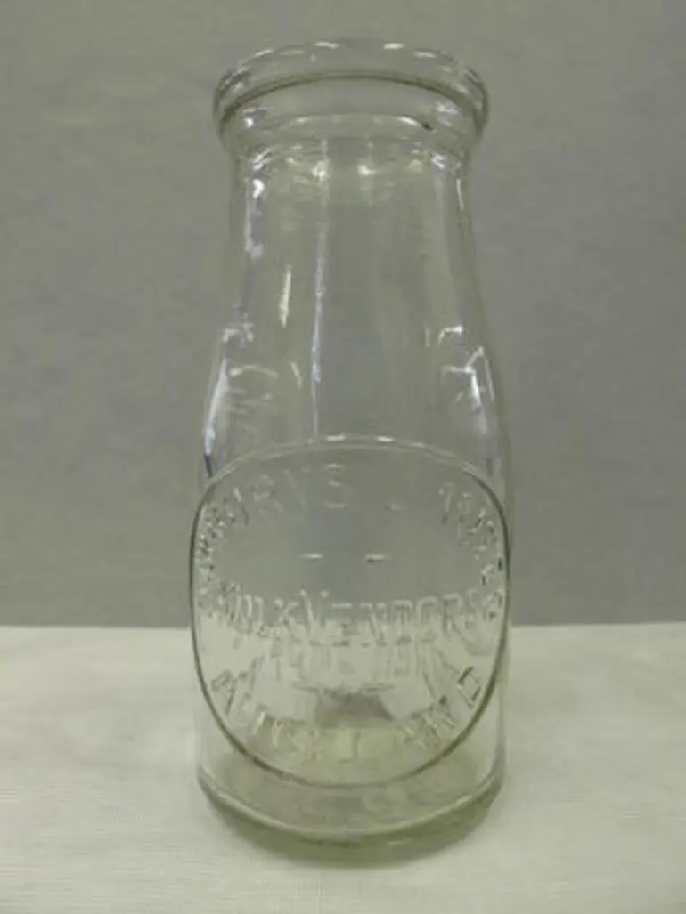 Image: bottle, milk