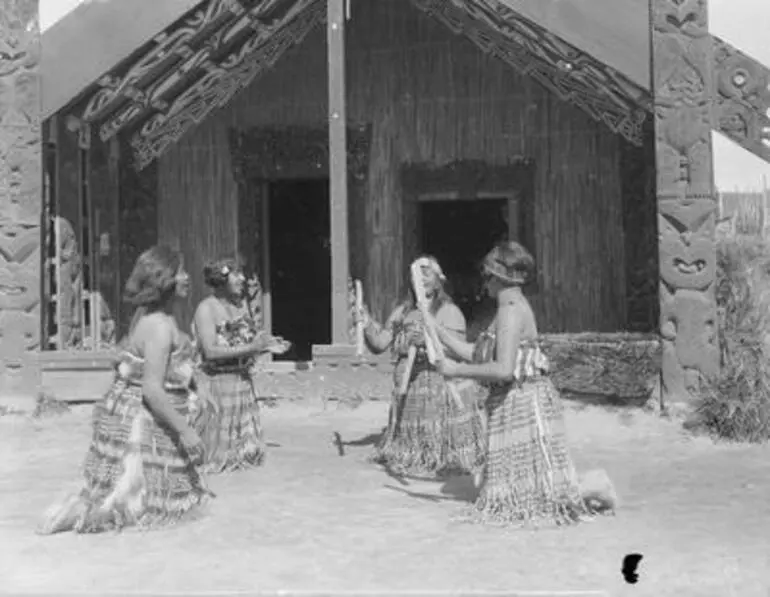 Image: [Maori stick game]