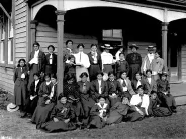 Parnell - Queen Victoria College large group Image: Parnell - Queen Victoria College large group