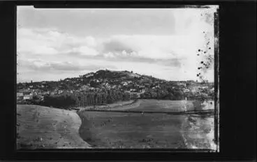 Mt. Eden from Domain. Image: Mt. Eden from Domain.