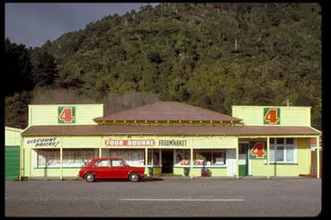 Four Square Foodmarket, West Coast Image: Four Square Foodmarket, West Coast