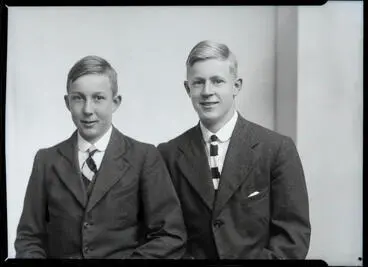 Film Negative: Mrs Williams sons Image: Film Negative: Mrs Williams sons