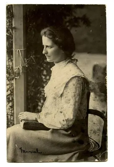 Image: Postcard: Ruth Muriel Lovell-Smith