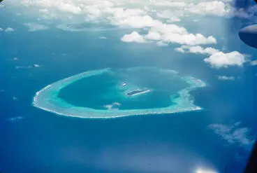 Unnamed coral atoll from the air Image: Unnamed coral atoll from the air