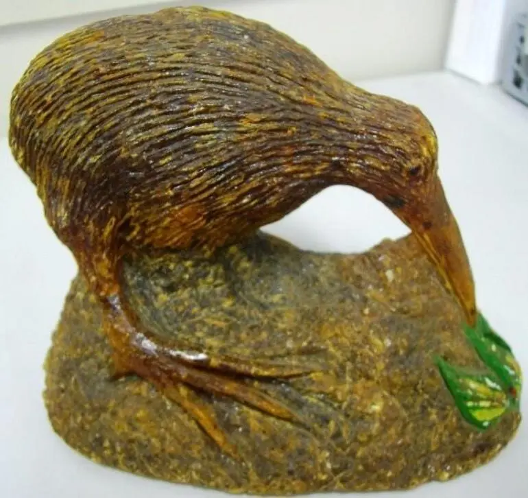 Image: Carved Kiwi Bird