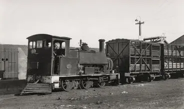 Steam locomotive F 233 with sheep trucks, 1940s Image: Steam locomotive F 233 with sheep trucks, 1940s