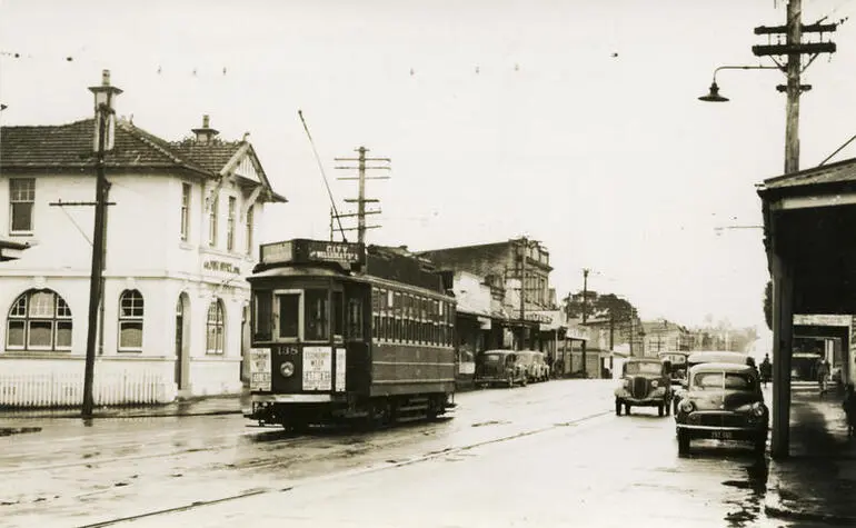 Image: Trams Auckland, Tram 9