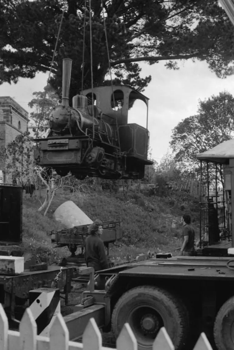 Image: Photograph of Orenstein & Koppel locomotive