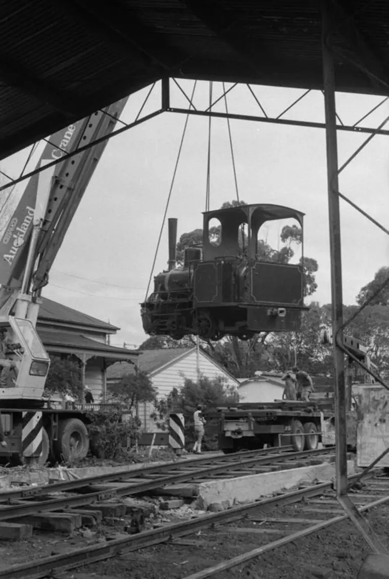 Image: Photograph of Orenstein & Koppel locomotive