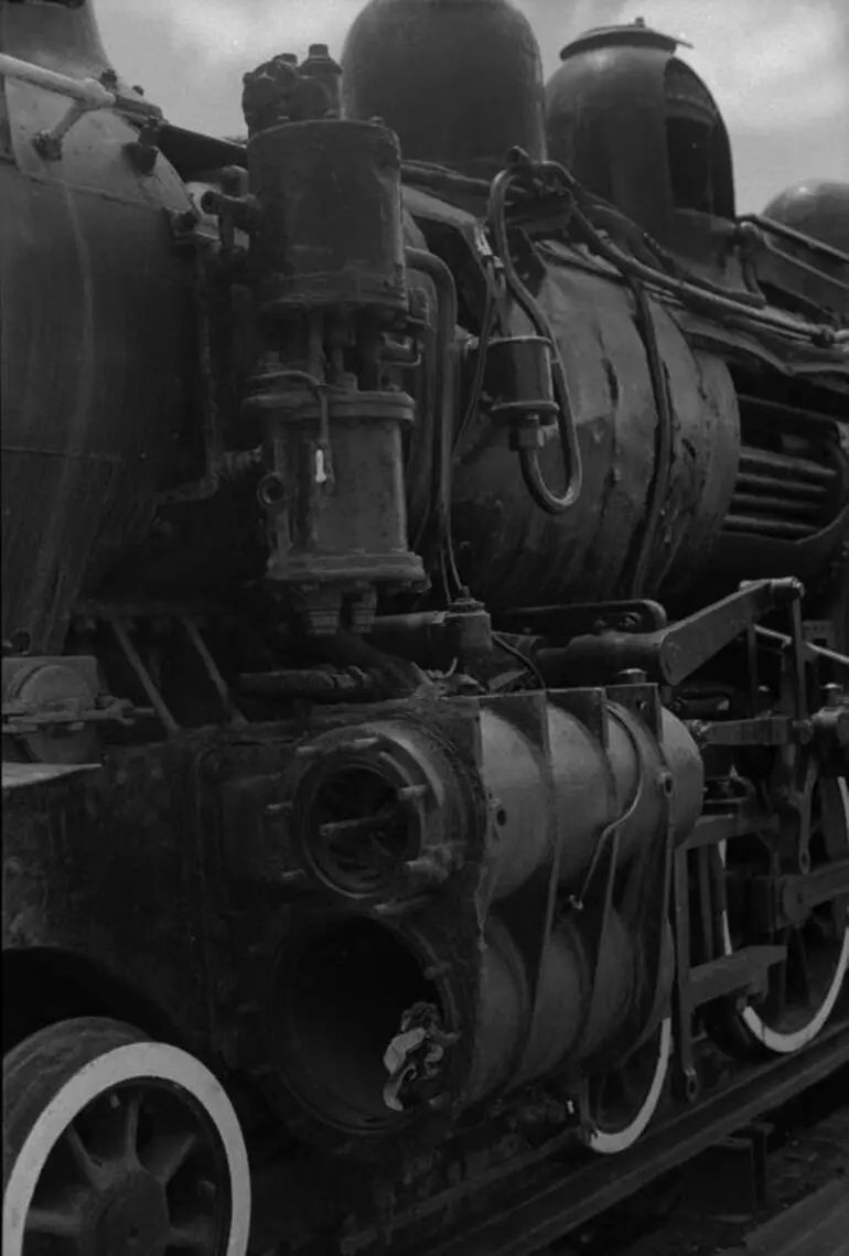 Image: Photograph of locomotive WW 491
