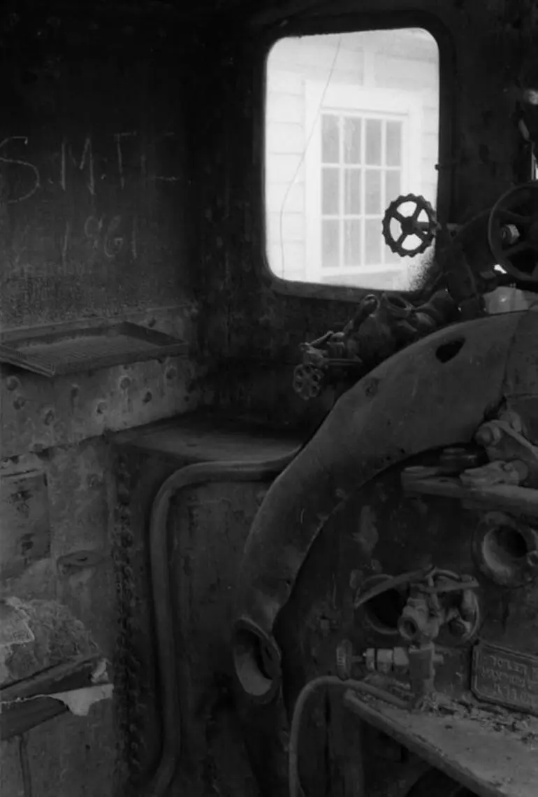 Image: Photograph of locomotive WW 491