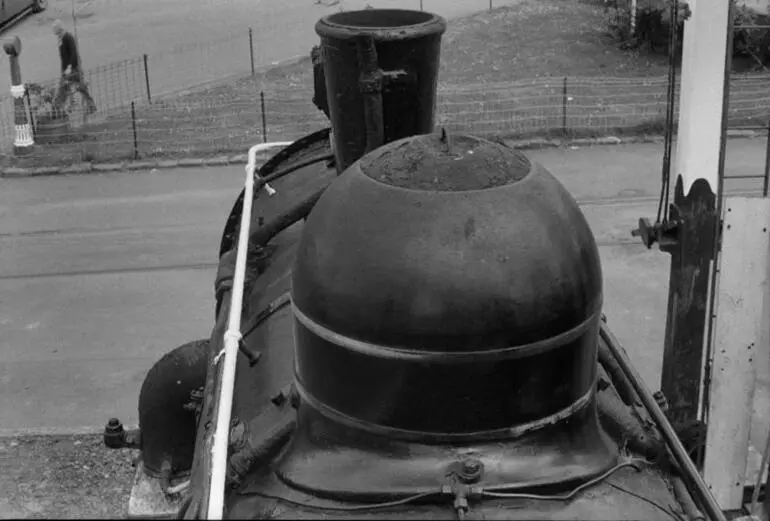 Image: Photograph of locomotive AB 832