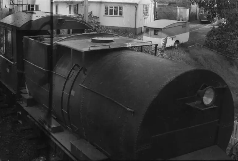 Image: Photograph of locomotive AB 832