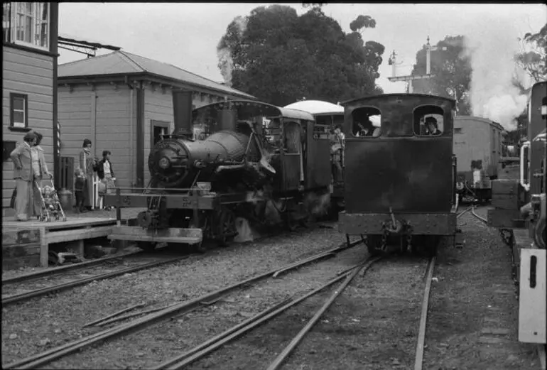 Image: Photograph of locomotives at MOTAT