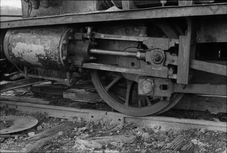 Image: Photograph of locomotive F 185