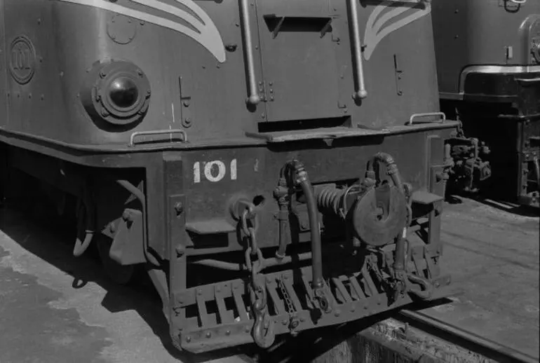 Image: Photograph of electric unit ED 101