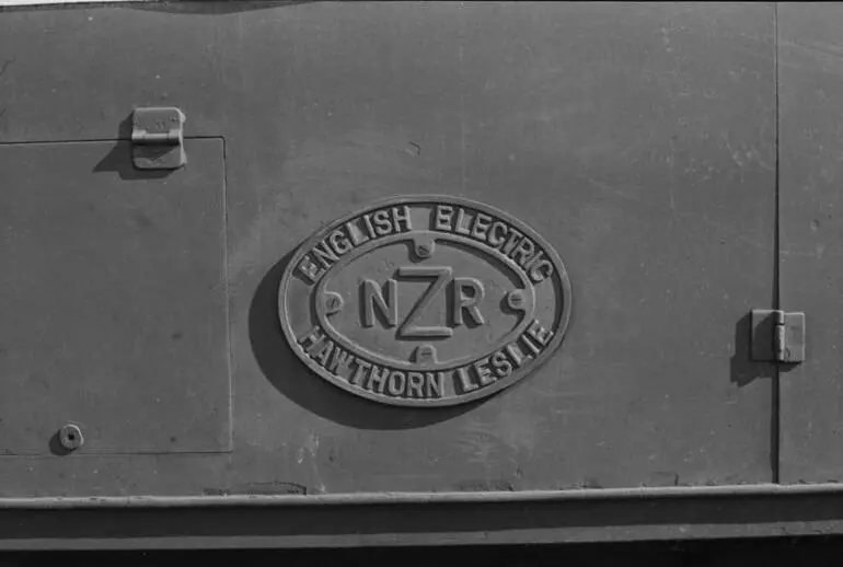 Image: Photograph of electric unit ED 101