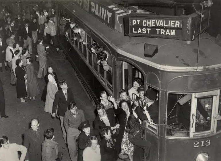 Image: Last tram to Point Chevalier, 1953