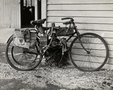 Image: Richard Pearse’s motorised bicycle